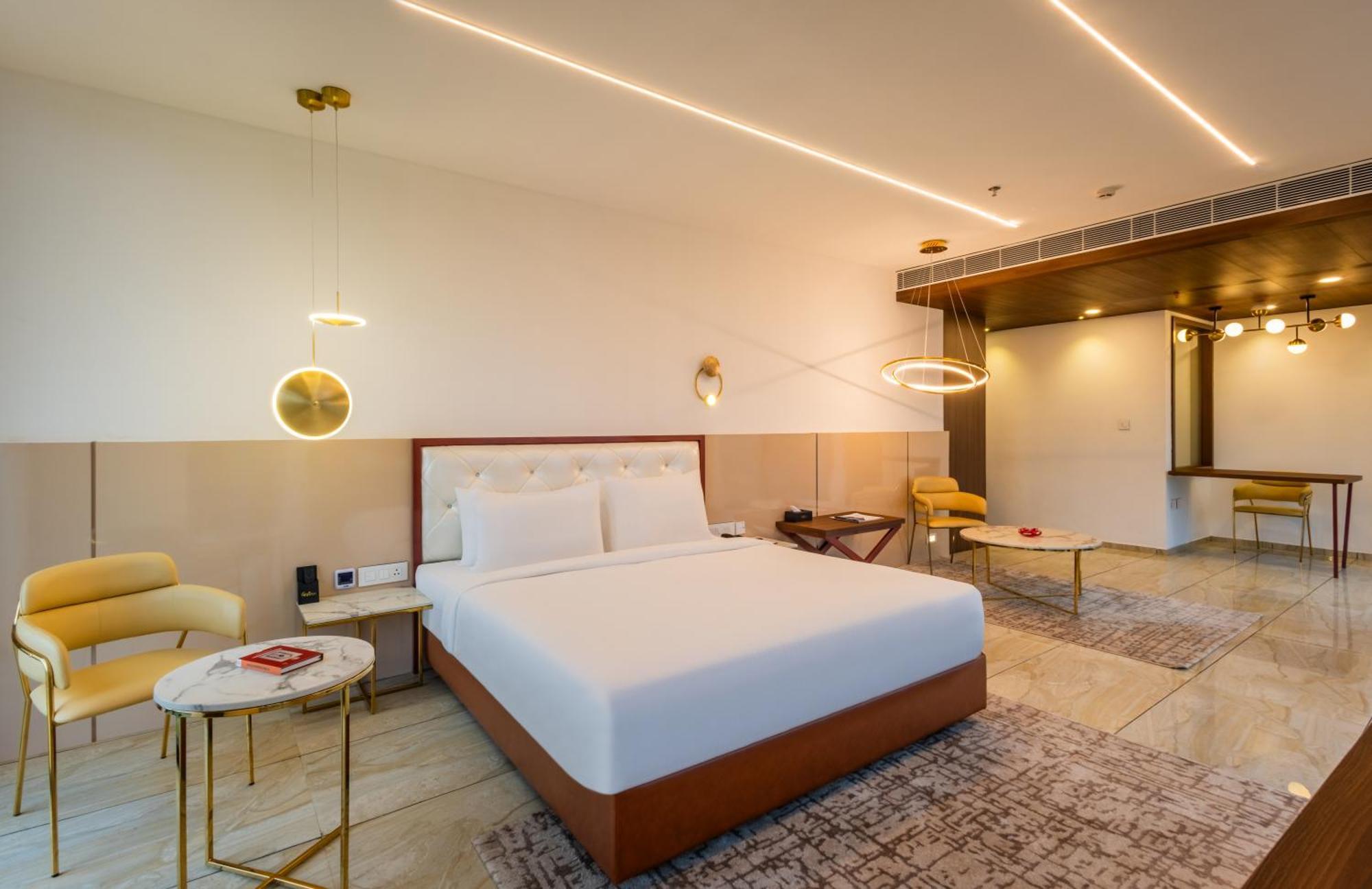 Fezinn Hotel - Best Wayanad Hotel In 2024 Kozhikode Rum bild